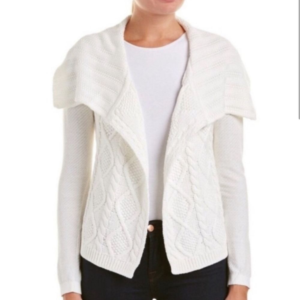 Cabi White Cable Knit Long Sleeve Sailor Collar Open Sweater. Medium